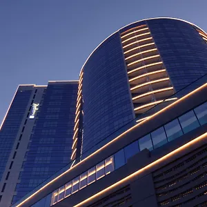 Radisson Blu Hotel, Waterfront 5* Dubaj